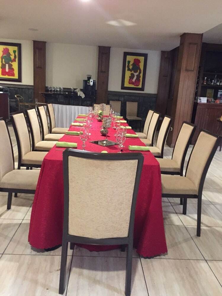 Hotel Maya Colonial