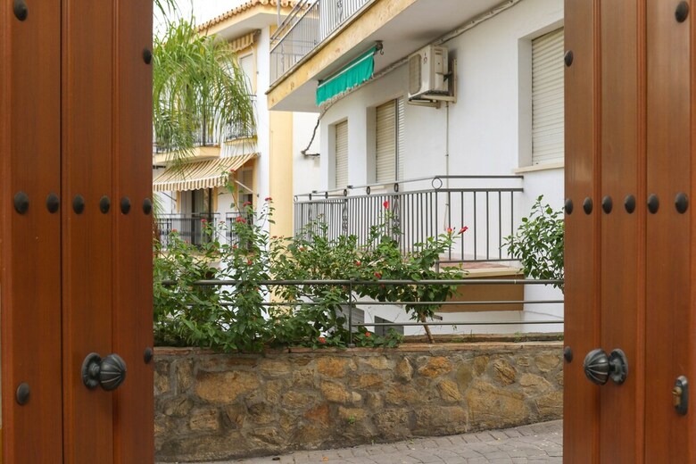 Apartamentos Om Destiny