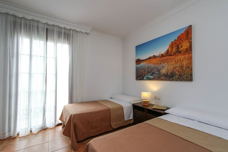 Apartamentos Om Destiny