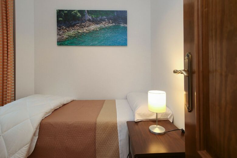 Apartamentos Om Destiny