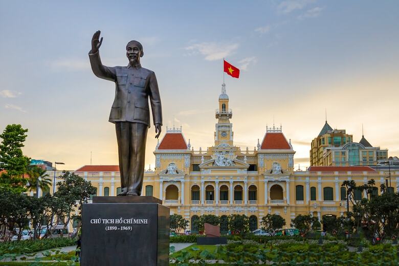 Hotel Reddoorz Plus Near Saigon Centre