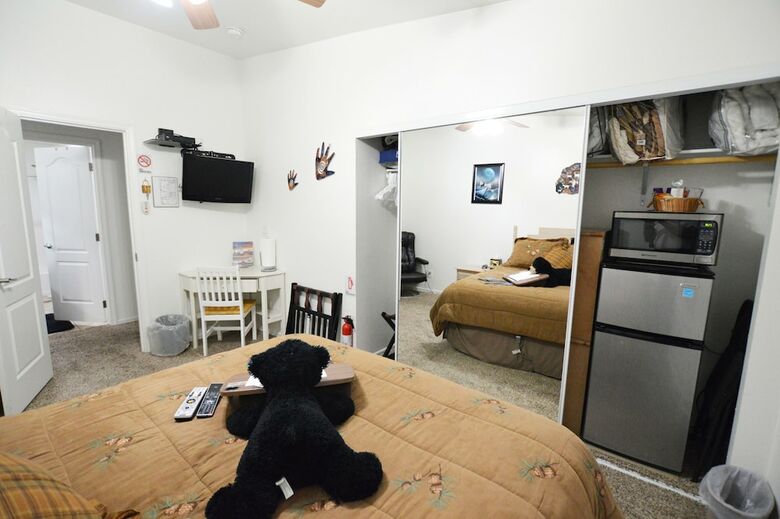 The Bear's Den B&B