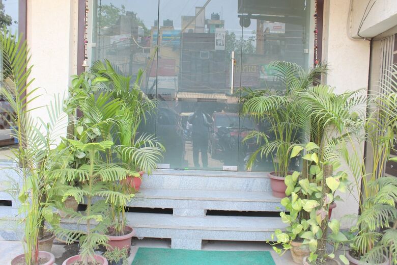 Hotel South Delhi Inn