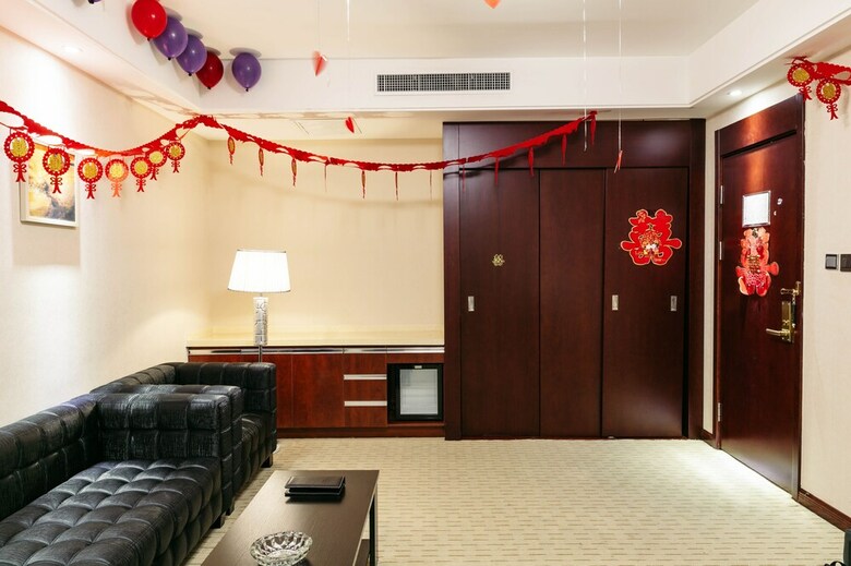 Warren Hotel