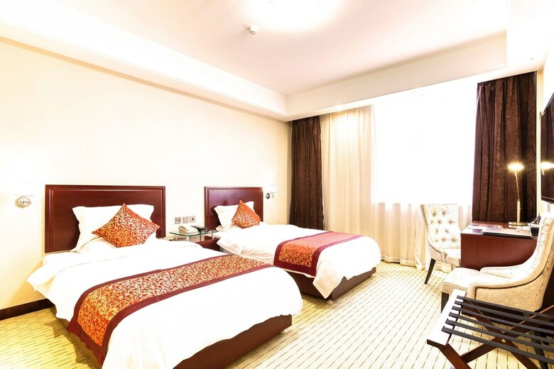 Warren Hotel