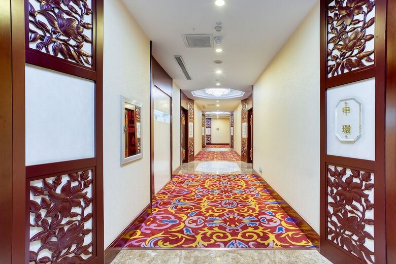 Warren Hotel