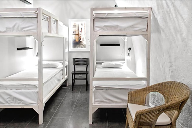 Hostal Ramilton Old Town Hostel