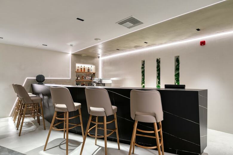 Las Hotel & Spa