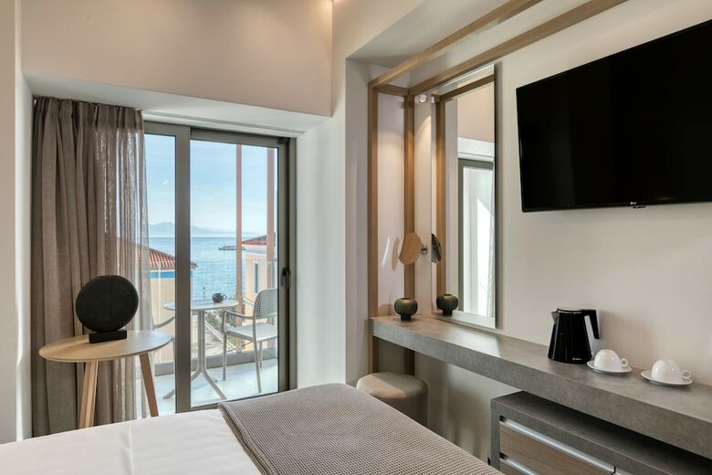 Las Hotel & Spa