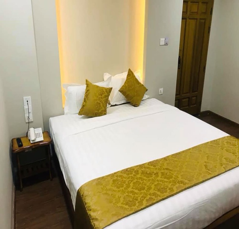 Sat Sun Hotel