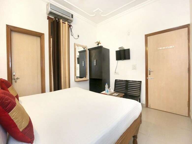 Hotel God Gift