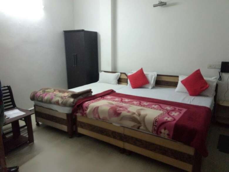 Hotel God Gift