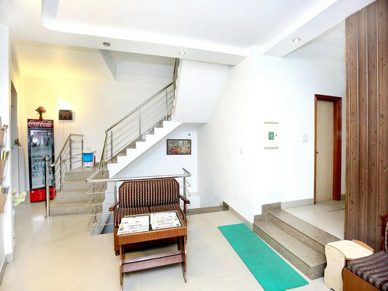 Hotel God Gift