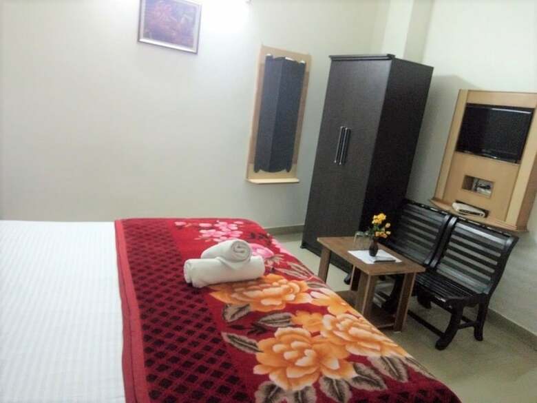 Hotel God Gift