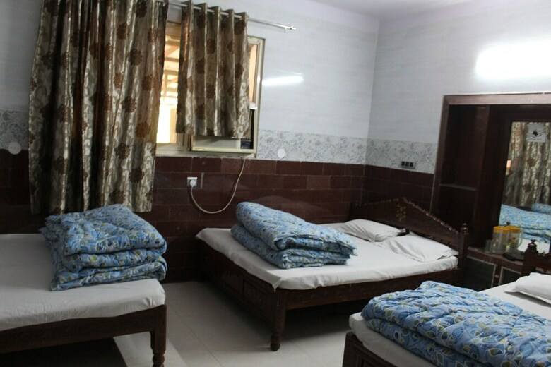 Hotel Central Guest House