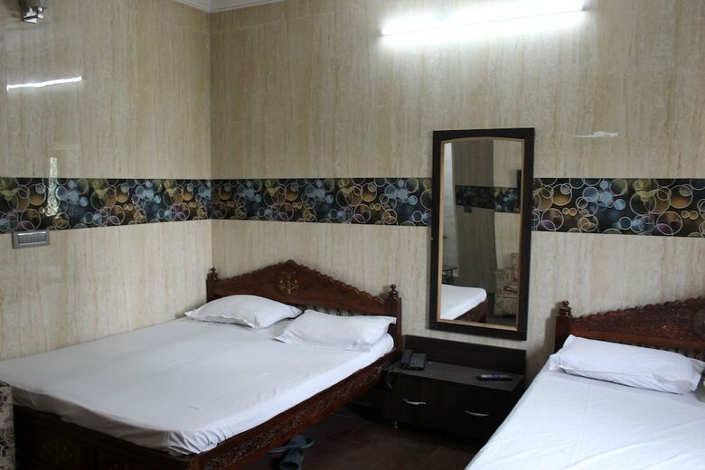 Hotel Central Guest House