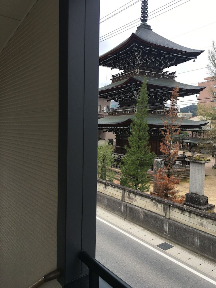 Apartamentos Thanyaporn Hotel