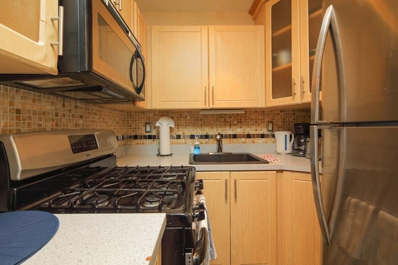 Amazing Apartment Mins From South Beach Strip!