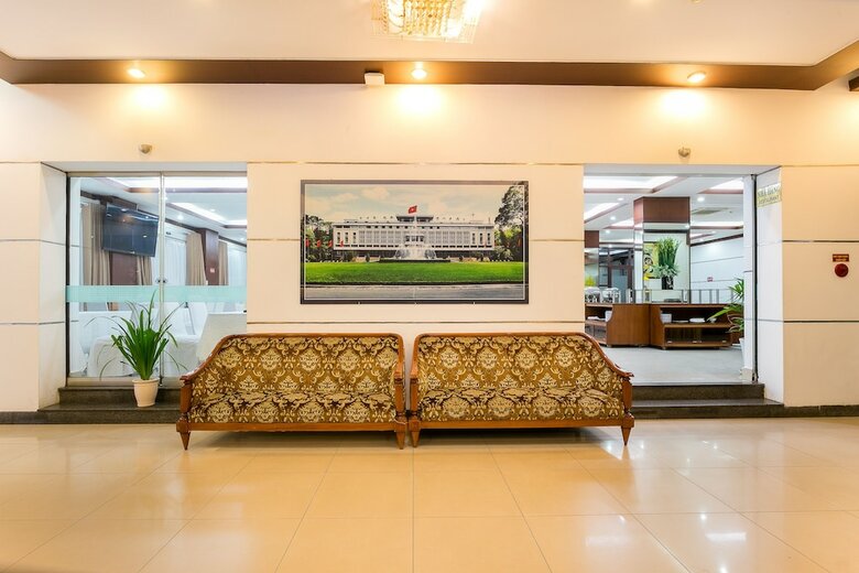 Oyo 226 Tao Dan Hotel