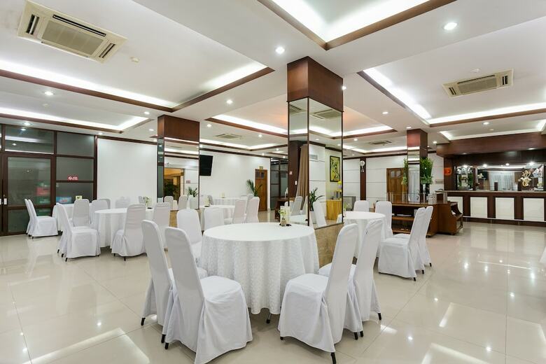 Oyo 226 Tao Dan Hotel