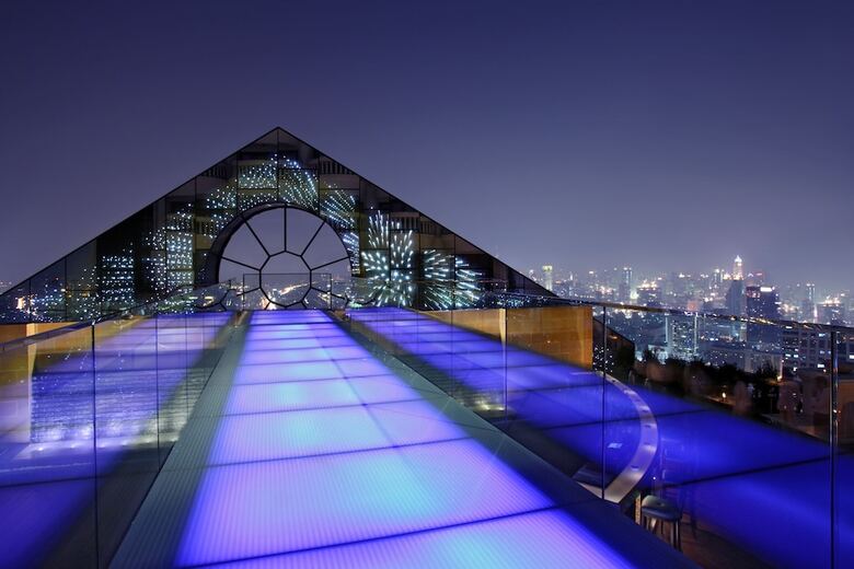 Hotel Tower Club At Lebua (The World?s First Vertical Destination)