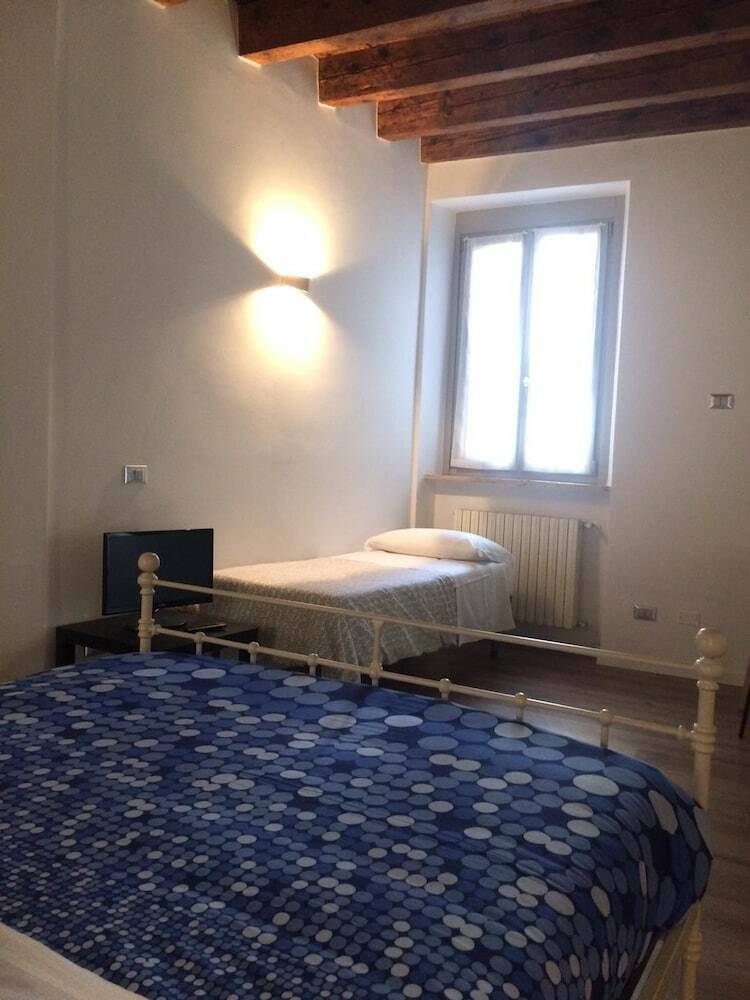 Hotel Moira Rooms