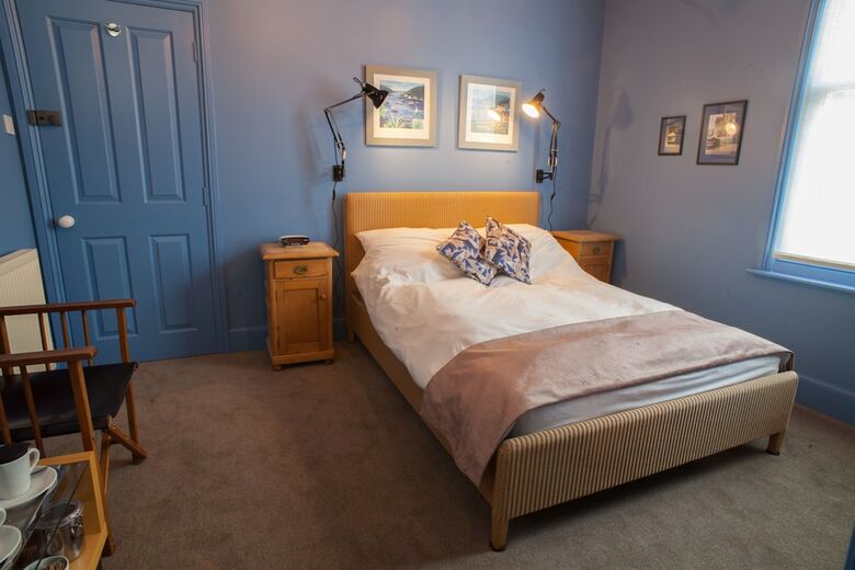 Hill View House Bed & Breakfast