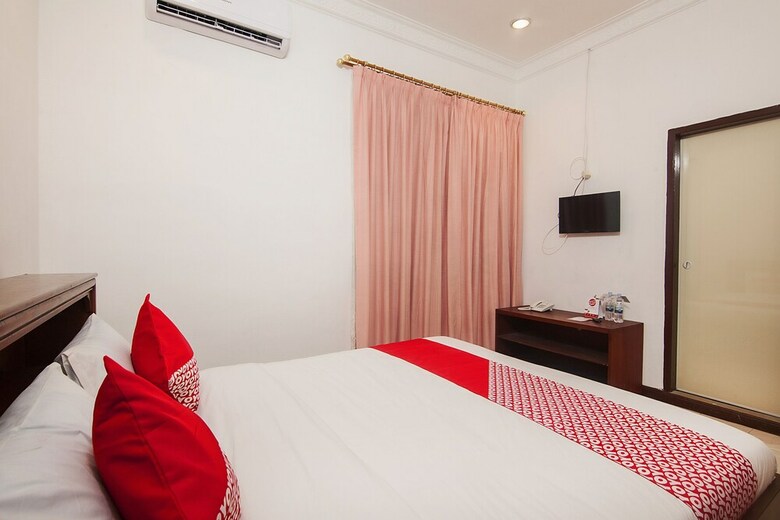 Hotel Oyo 552 Raz House