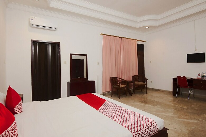 Hotel Oyo 552 Raz House