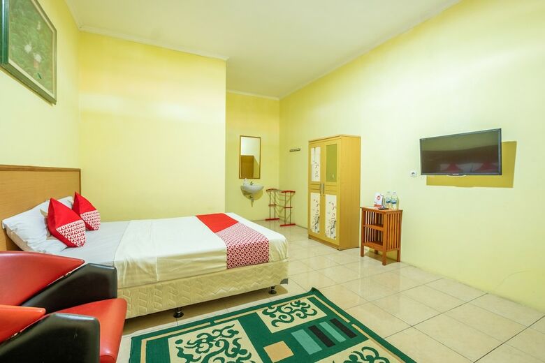 Hostal Oyo 428 Pondok Winagung Hotel