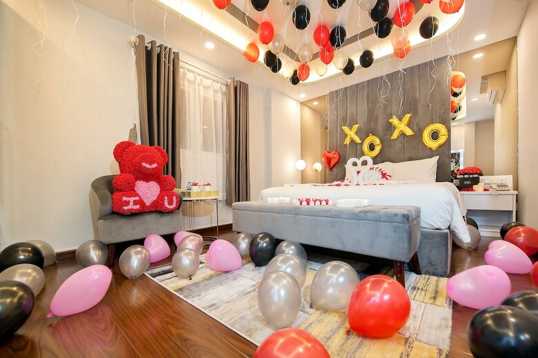 Adora Hotel