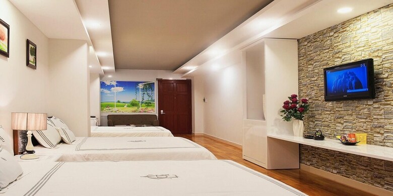 Adora Hotel