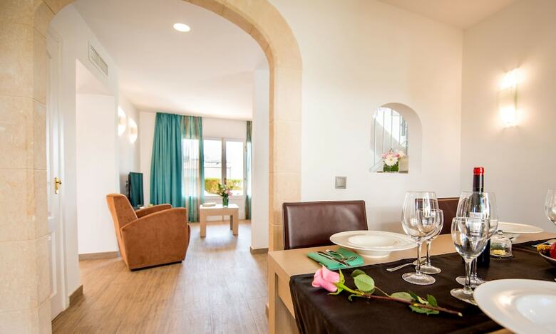 Aparthotel Ona Aucanada Club