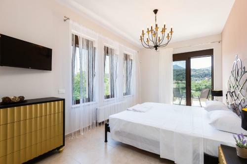Eudora Luxury Stone Villa