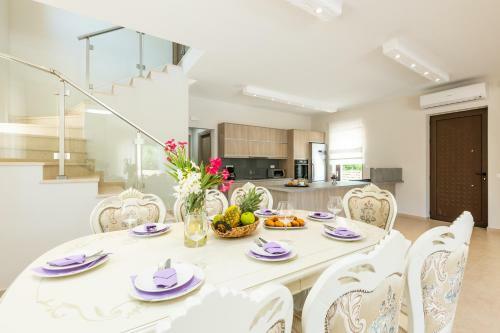 Eudora Luxury Stone Villa