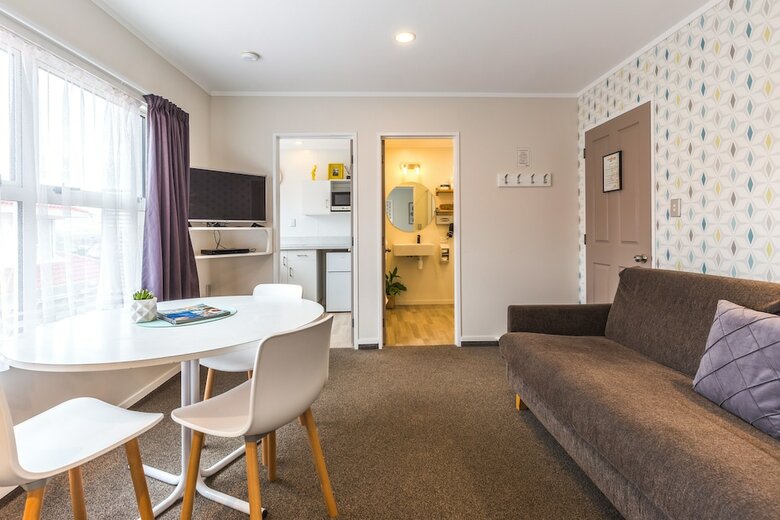Rotovegas Motel