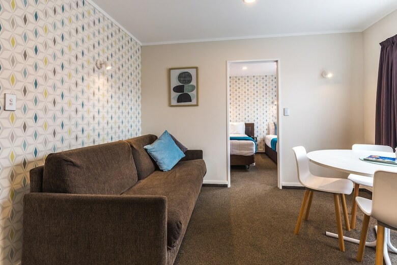 Rotovegas Motel