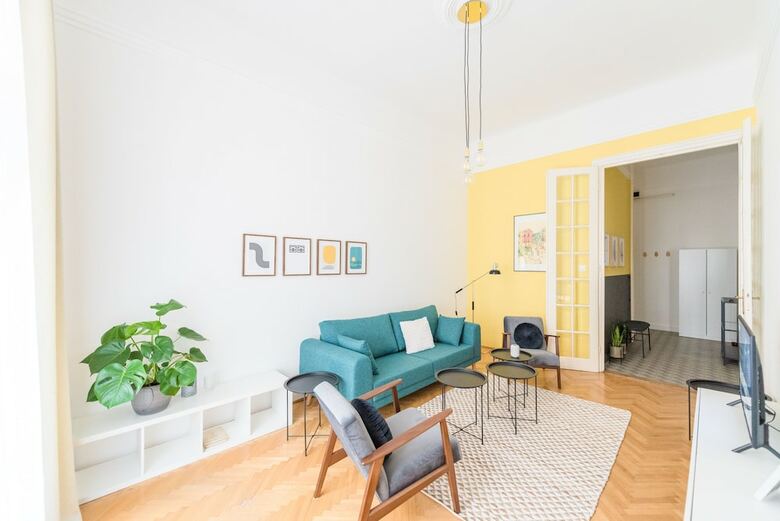 Oasis Apartments - Olympia Park
