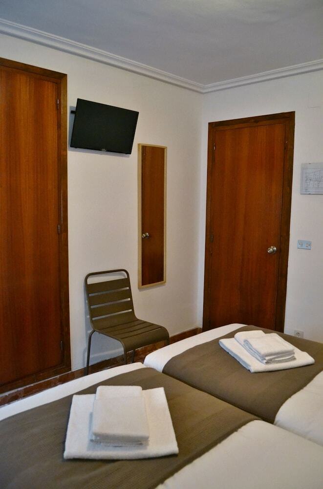 Pension Tres Puentes Anguiano