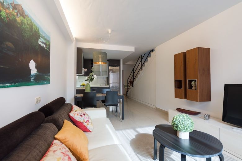 Apartamentos Duplex 240 Mtrs From Beach By Living Las Canteras