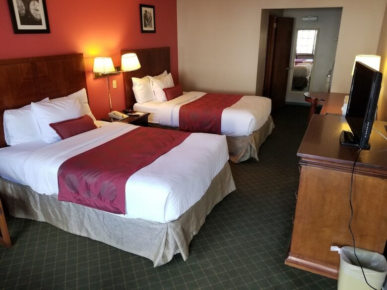 Hotel Ramada By Wyndham Flemington