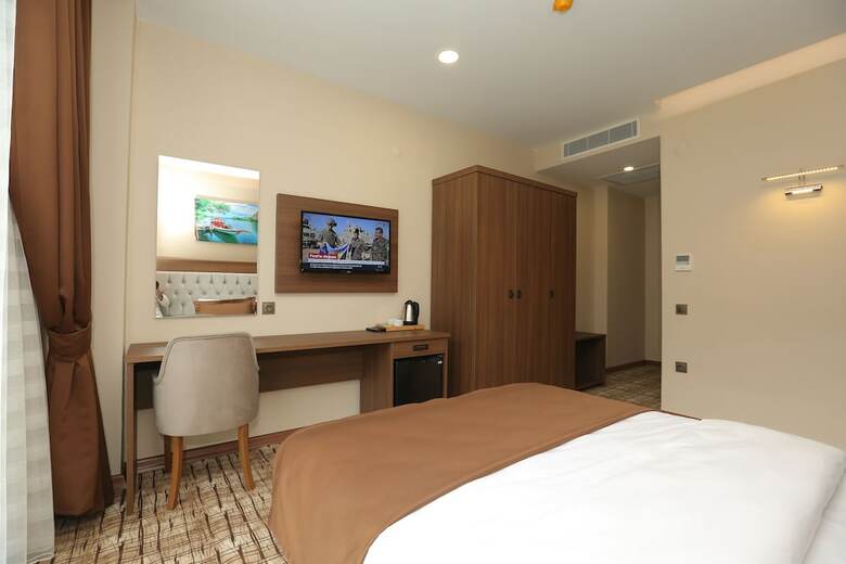 Grand Mela Hotel