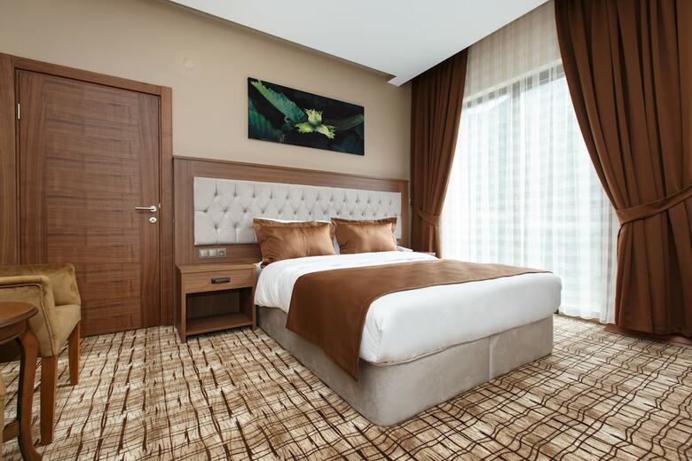 Grand Mela Hotel
