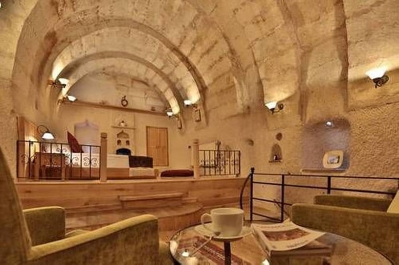 Hotel La Casa Cave