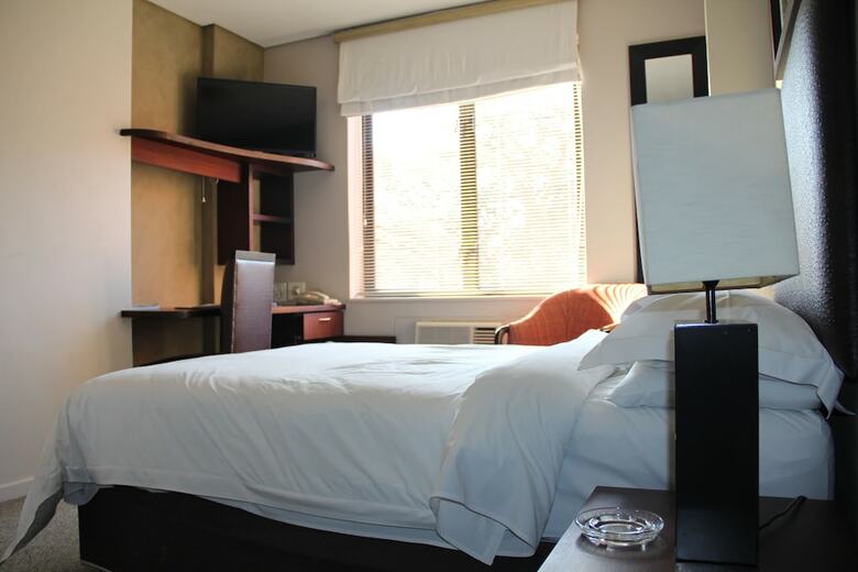 Illovo Hotel