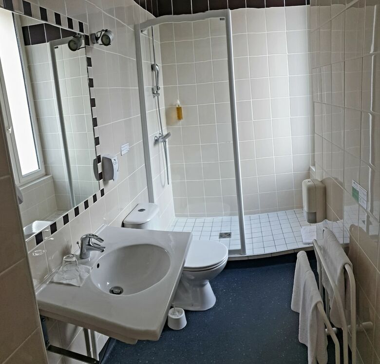 Brit Hotel Confort Auclair Gueret