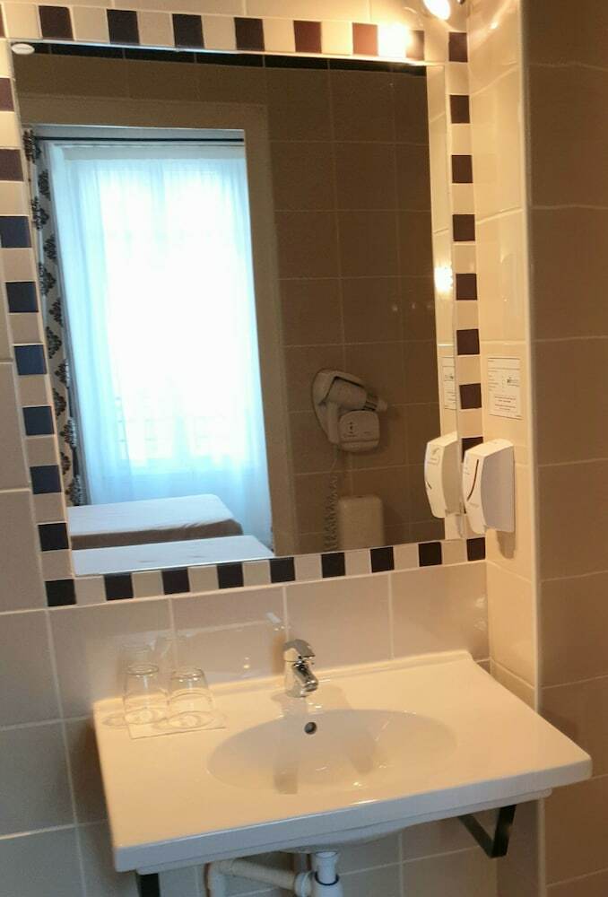 Brit Hotel Confort Auclair Gueret