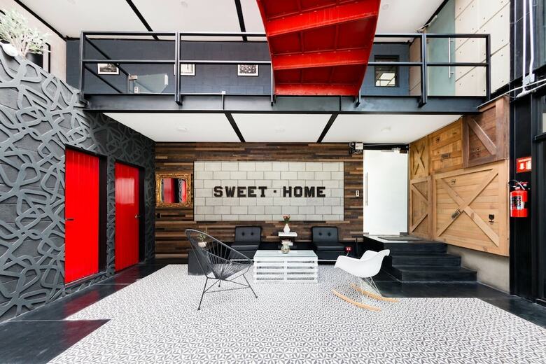 Apartamentos Cozy Loft With Balcony