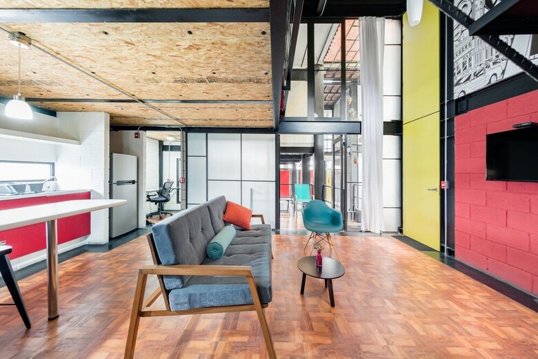 Apartamentos Cozy Loft With Balcony