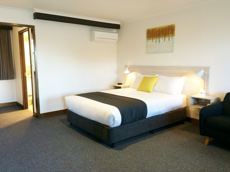 Comfort Hotel Olde Tudor